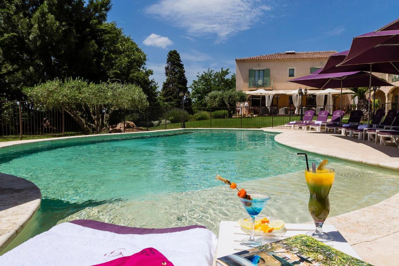 Le Clos De Pradines Hotel